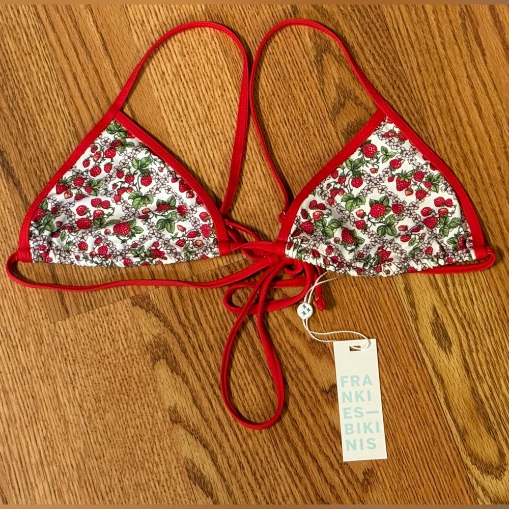 Frankie’s Bikinis Top - Berry in Love